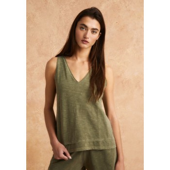 TOP CUELLO PICO